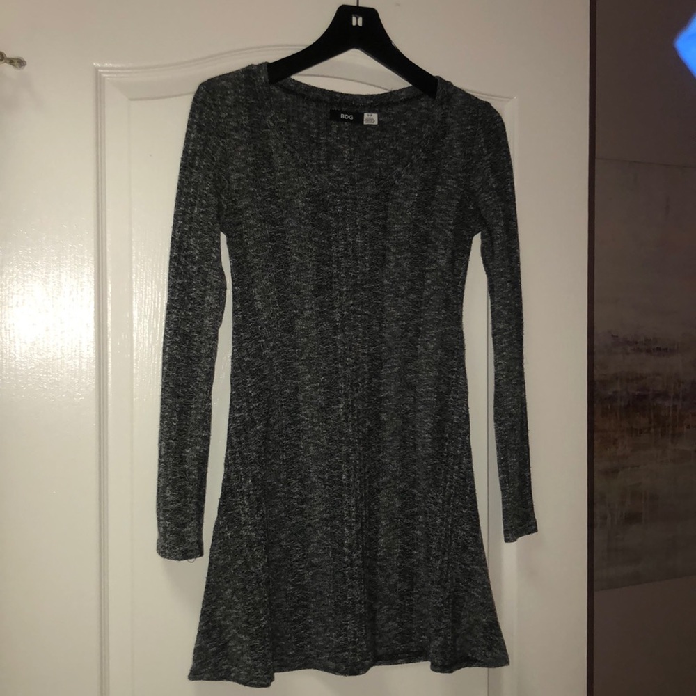 Gray, black and white knit long sleeve dress